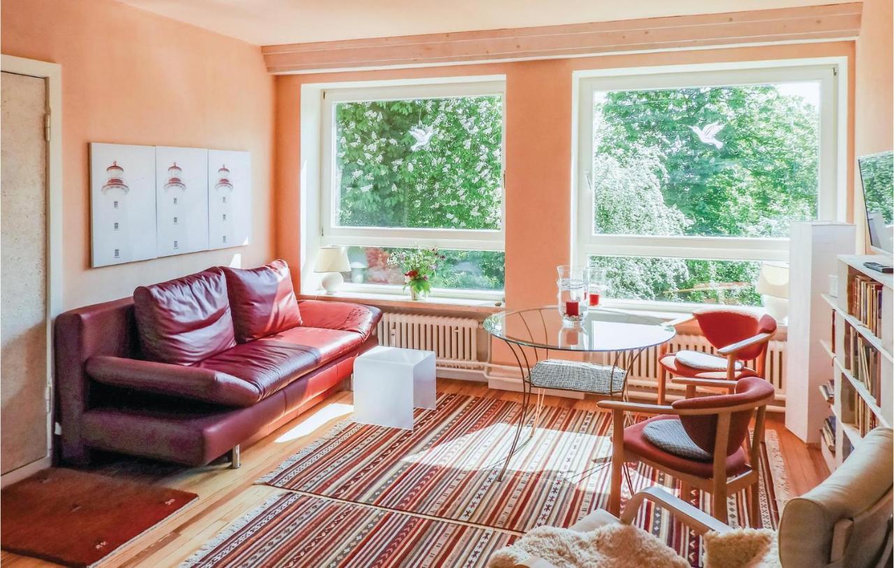 1 Bedroom Awesome In St, Annen Apartment